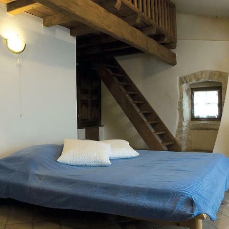 Maison De Dame Tartine Issirac Bagian luar foto
