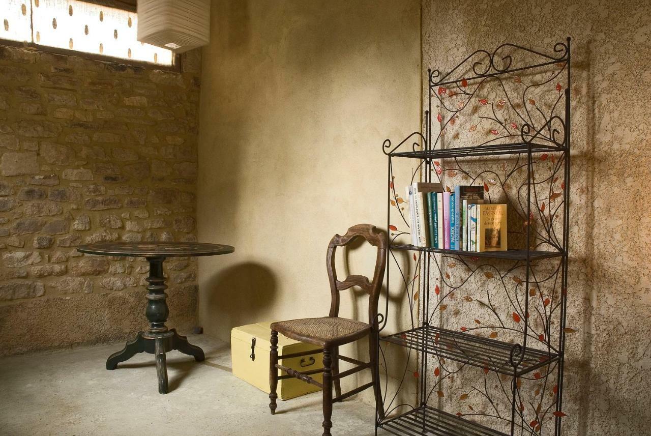 Maison De Dame Tartine Issirac Bagian luar foto